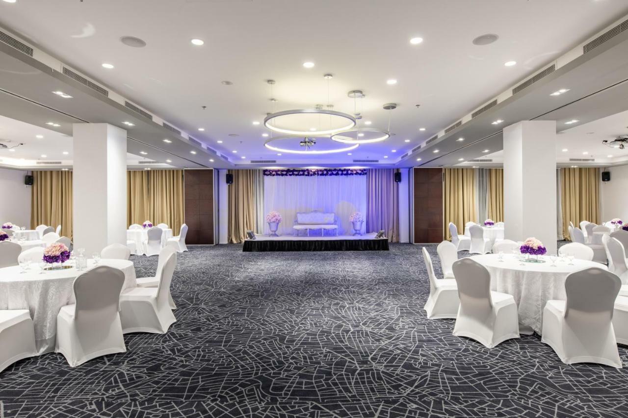 Radisson Hotel & Apartments Dammam Industrial City Экстерьер фото